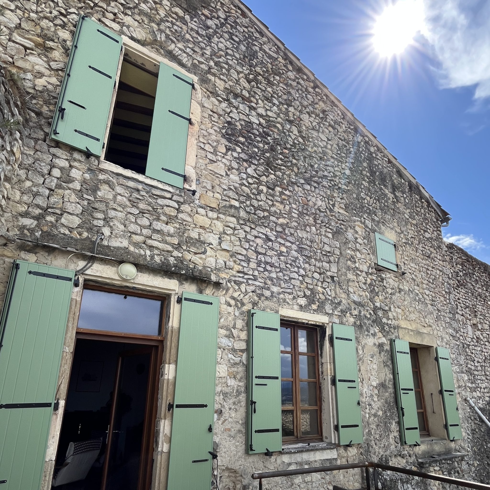 Rénovation de volets battants en pvc vers Valence